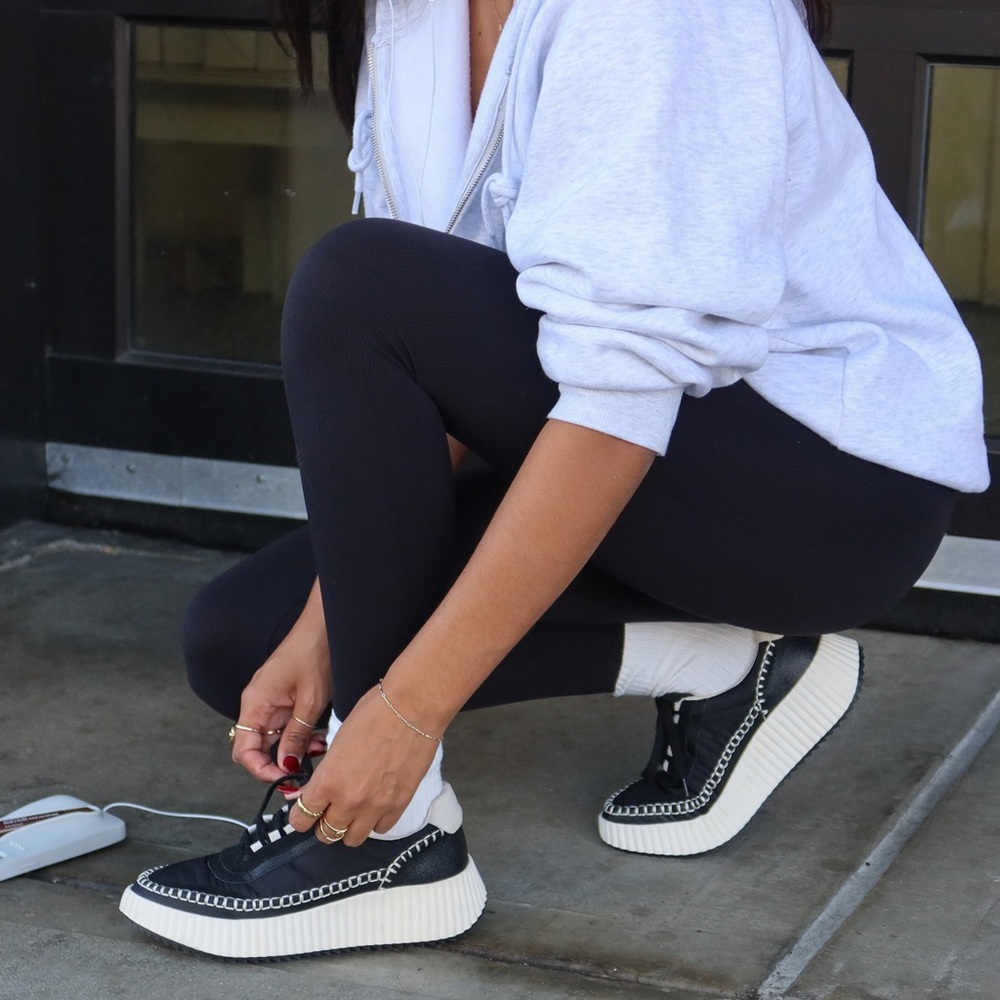 Dolce Vita Dolen Nylon Sneakers Black Nylon -Size 10.5 Like New! - Picture 2 of 12